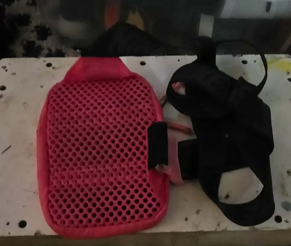 Nike pink crossbody